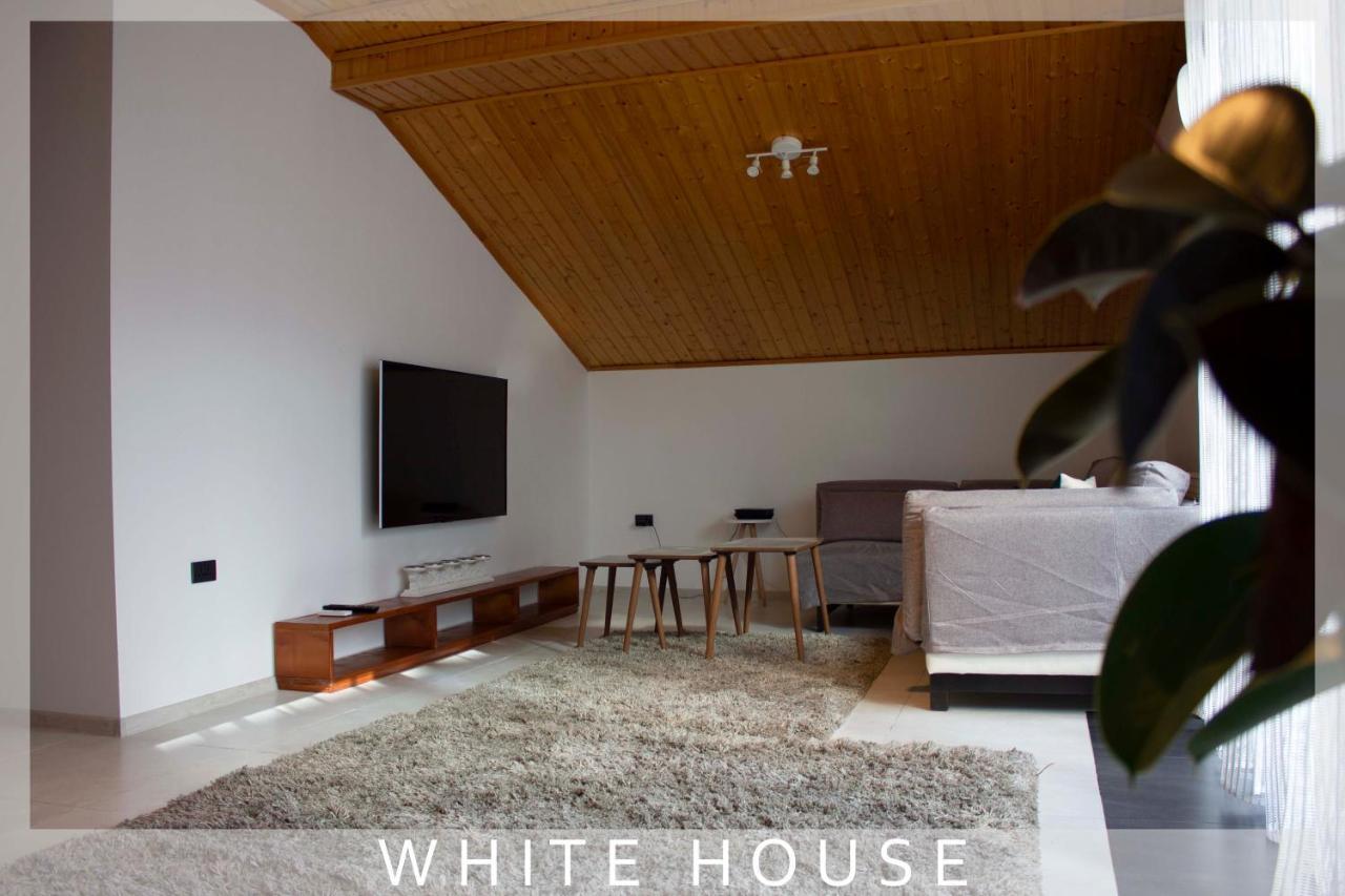 فيلا White House تبليسي المظهر الخارجي الصورة