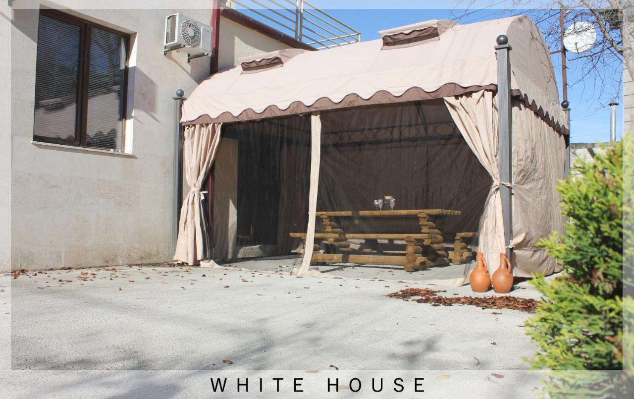 فيلا White House تبليسي المظهر الخارجي الصورة